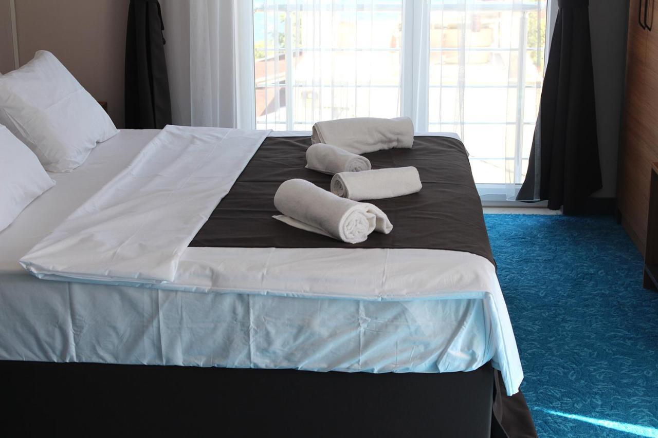 Silver Continent Hostel ซิลิวรี ภายนอก รูปภาพ